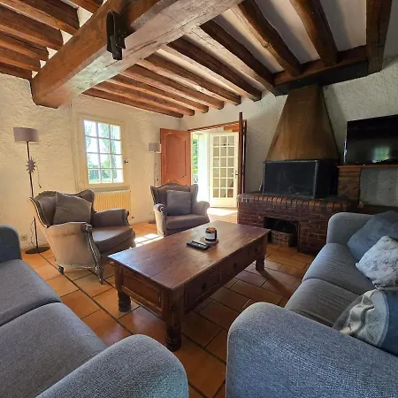 Villa Chaumiere Entre Riviere & Champs, Piscine Privee *