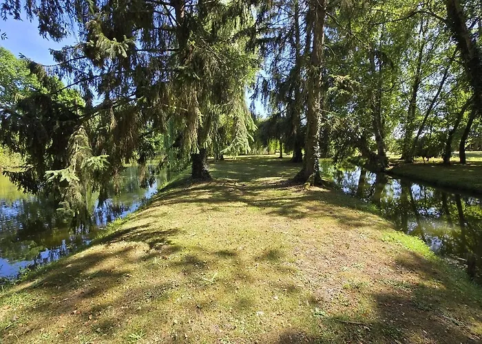 Chaumiere Entre Riviere & Champs, Piscine Privee Villa